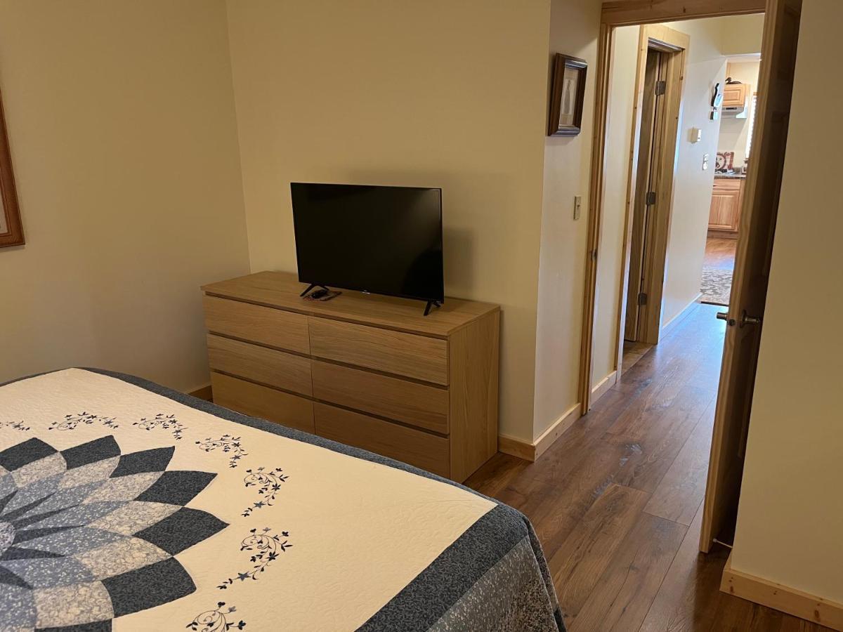 Creekside Downtown Vacation Suites, Only Adults 25 Or Older Buffalo Exterior photo